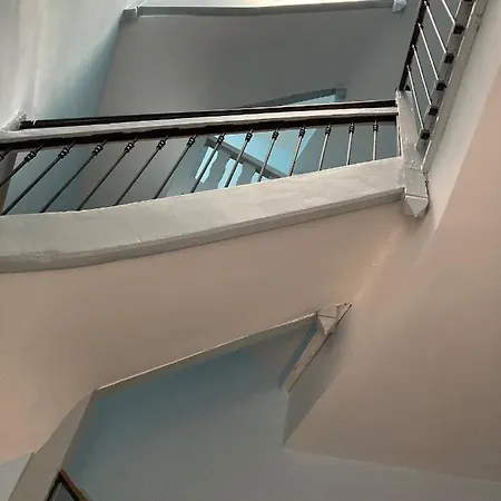 Le Celebrity Apartment Agen